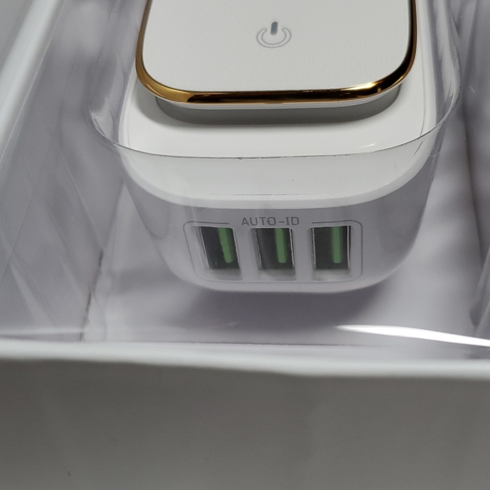 LIFEWARE Wall Port with Night Light - Picture 7 of 10